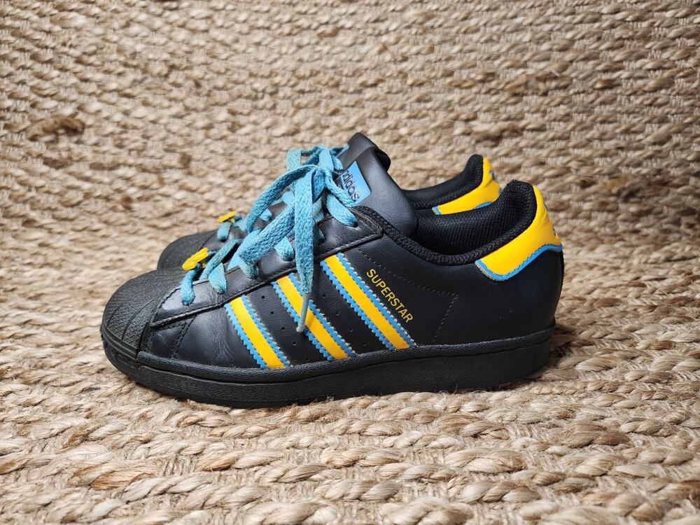 RARE Adidas Originals Superstars BOYS 4Y, Women's 6 Black Yellow Blue Sneakers